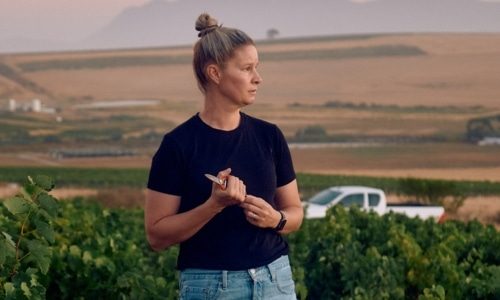 Wolf & Woman Wines Bottom